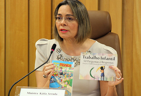 Foto da Ministra Kátia Magalhães Arruda, do Tribunal Superior do Trabalho