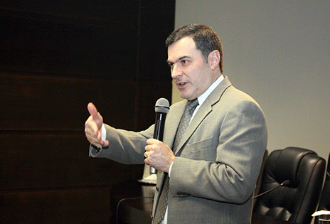 Professor Eduardo Talamini