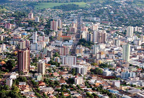 Imagem aérea mostra a cidade de Pato Branco, no Sudoeste do estado
