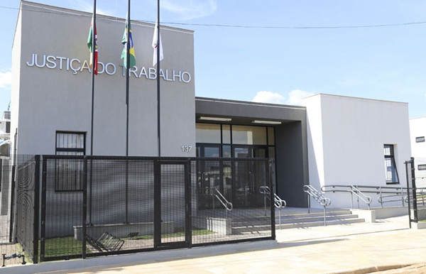 Notícia 3 A plataforma digital centraliza informações sobre o patrimônio imobiliário da instituição em todo o território nacional.