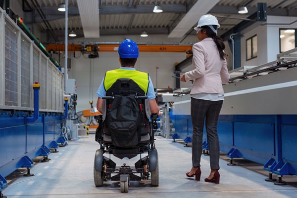 Notícia 0 Empresa em Londrina com mais de 1,6 mil empregados tinha de cumprir cota de 84 contratações PCD