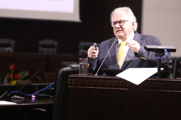 Notícia 0 No segundo dia do congresso internacional, palestras trataram de experiências ligadas ao direito sindical e dos impactos da reforma trabalhista na Argentina. Na foto, o ministro Maurício Godinho Delgado, que falou sobre a atuação da Corte Interamericana de Justiça.