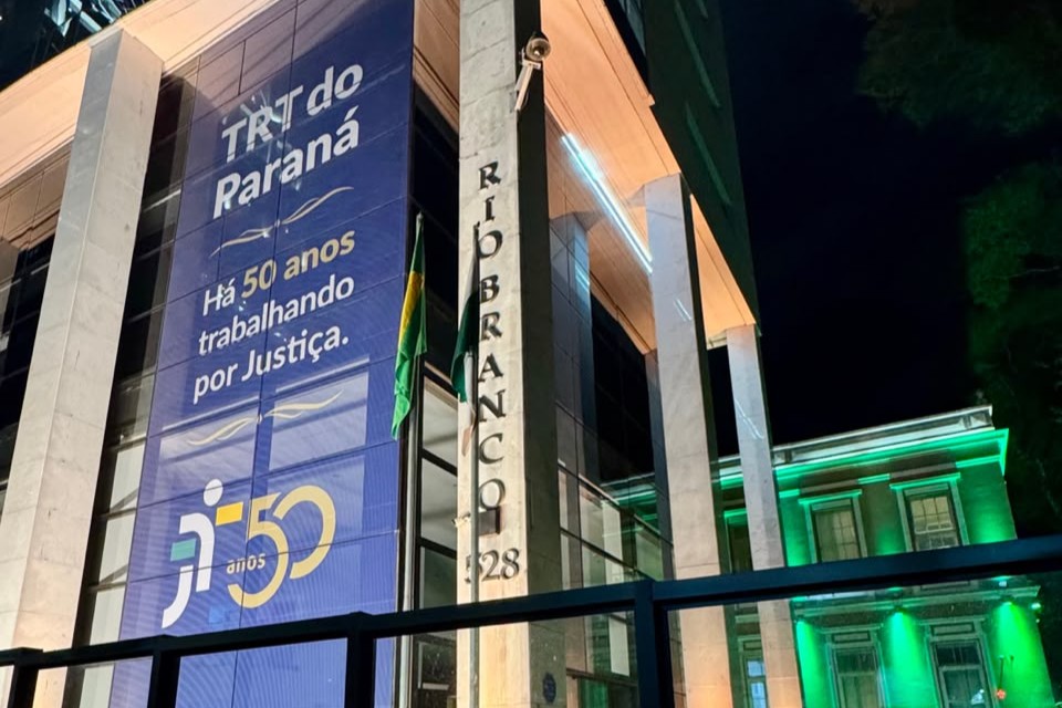 Notícia 0 Nesta quinta-feira (17), o TRT-PR completa 50 anos; a data é uma oportunidade para reconhecer todas e todos que construíram essa história