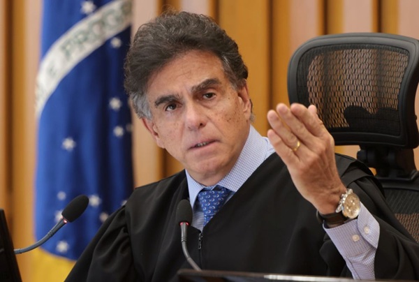Notícia 0 Em sessão ordinária do Tribunal Pleno, ministro Vieira de Mello Filho ressaltou parceria com MPT e afirmou que apuração das denúncias continuará após fim das eleições.